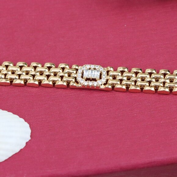 "Elegant Rose Gold Bracelet with Sparkling Central Crystal Accent, XPBL0935 - Picture 11 of 12